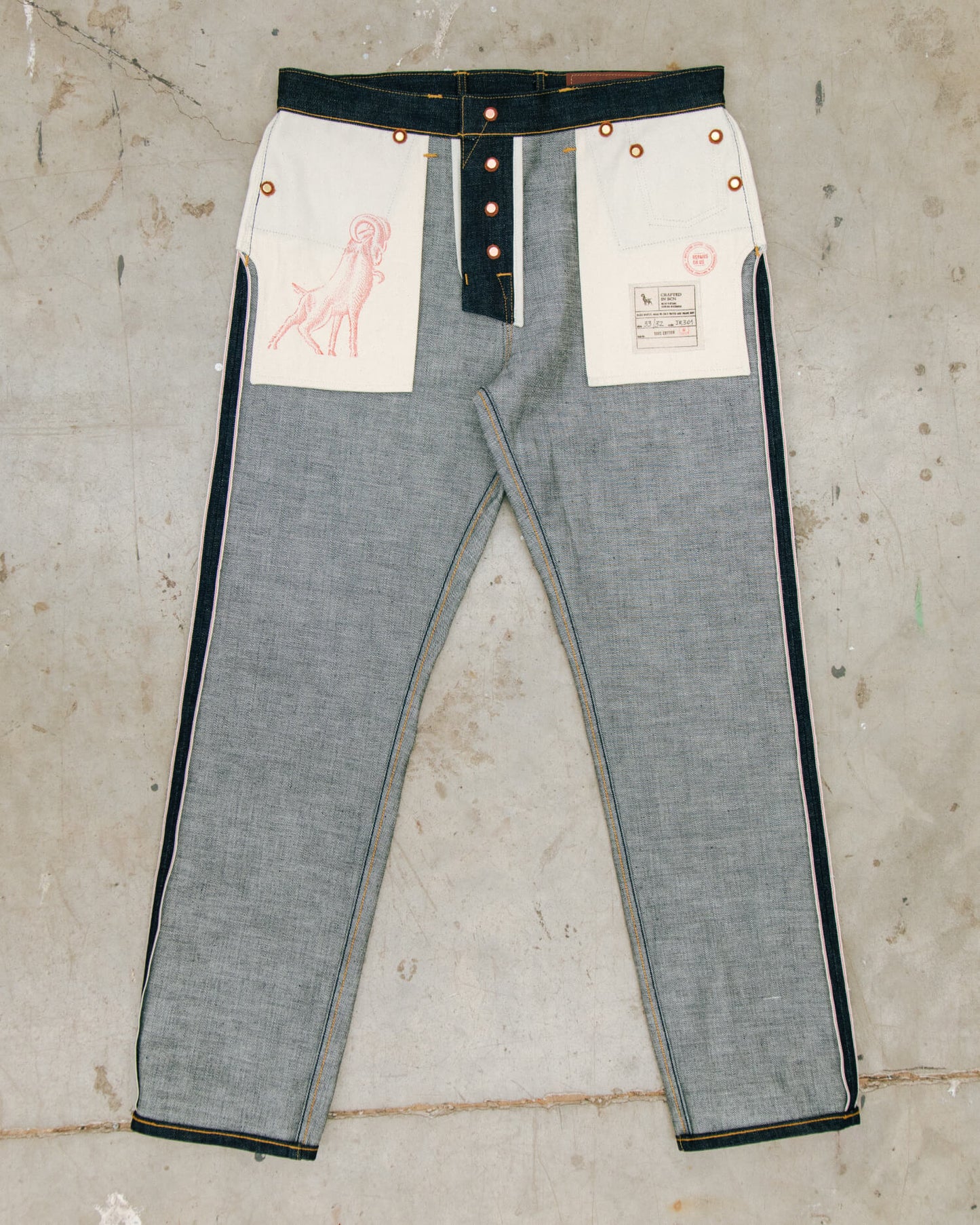 Regular cut jeans