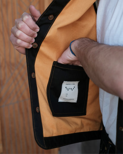 the makers vest workwear made in barcelona_ olive green _ interior