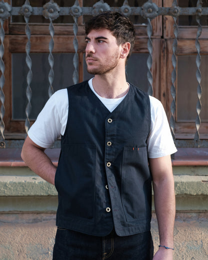 the makers vest workwear made in barcelona_ navy blue